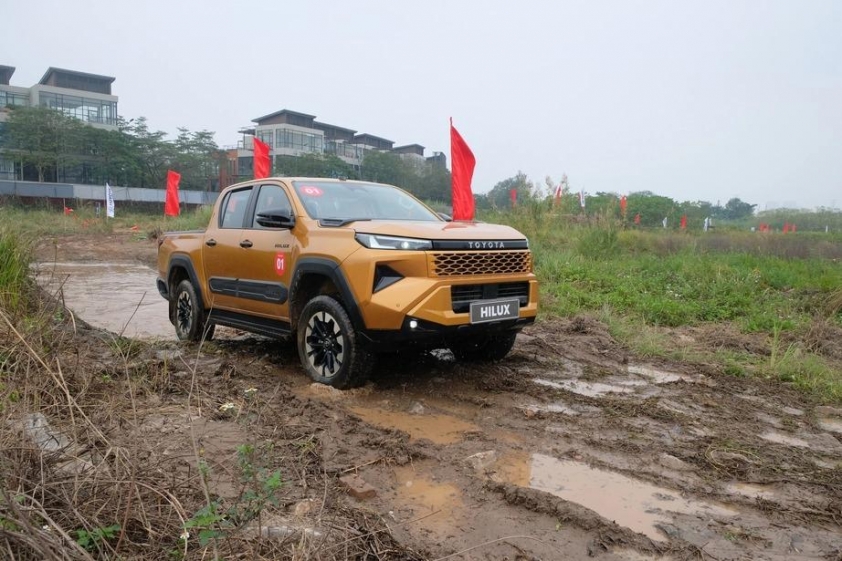 Toyota Hilux 2026 29