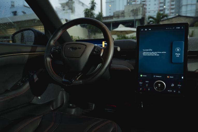 Ford Mustang Mach-E (4)