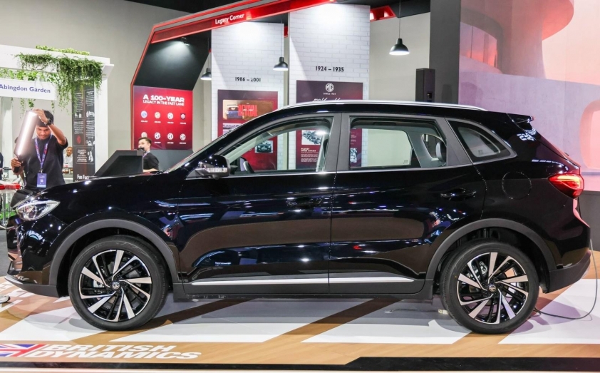 MG ZS Hybrid+ (4)