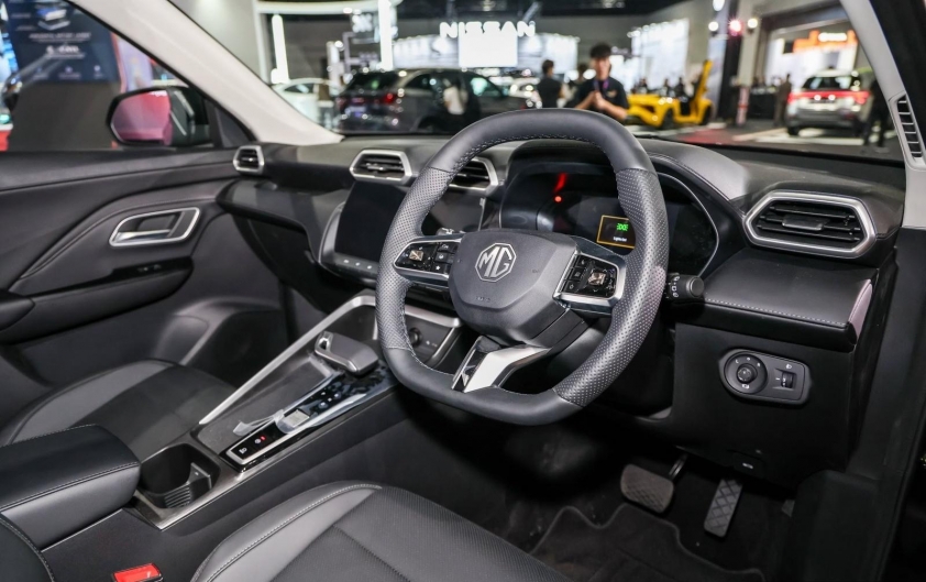 MG ZS Hybrid+ (5)