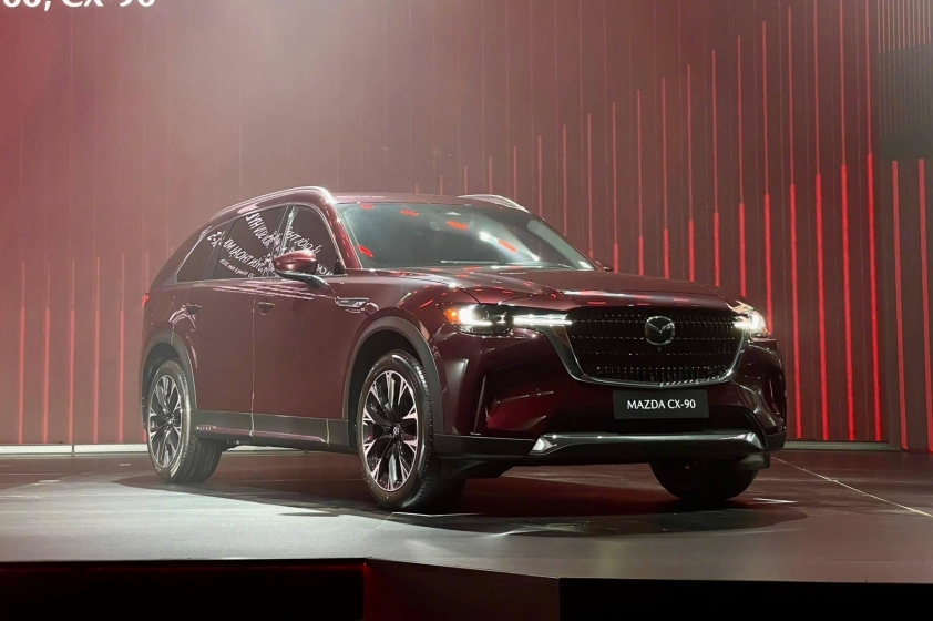 Mazda CX-90 (2)