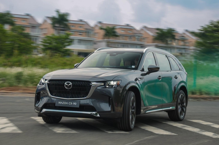 Mazda CX-90 (6)