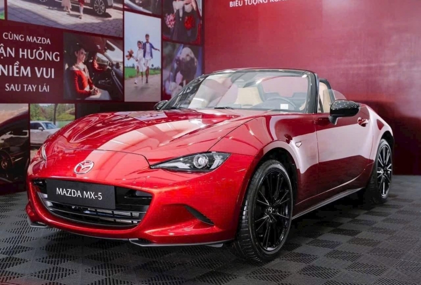 Mazda MX-5 (2)