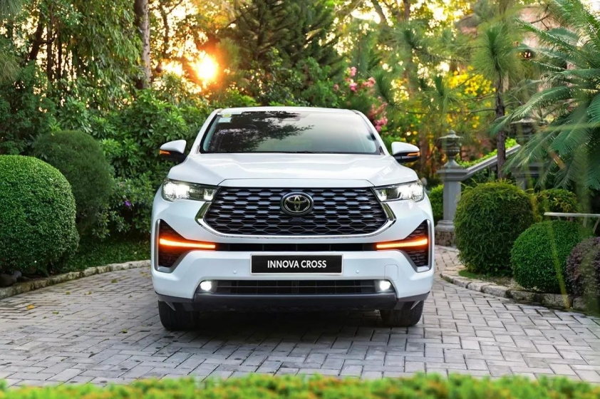 toyota-innova-cross-996a