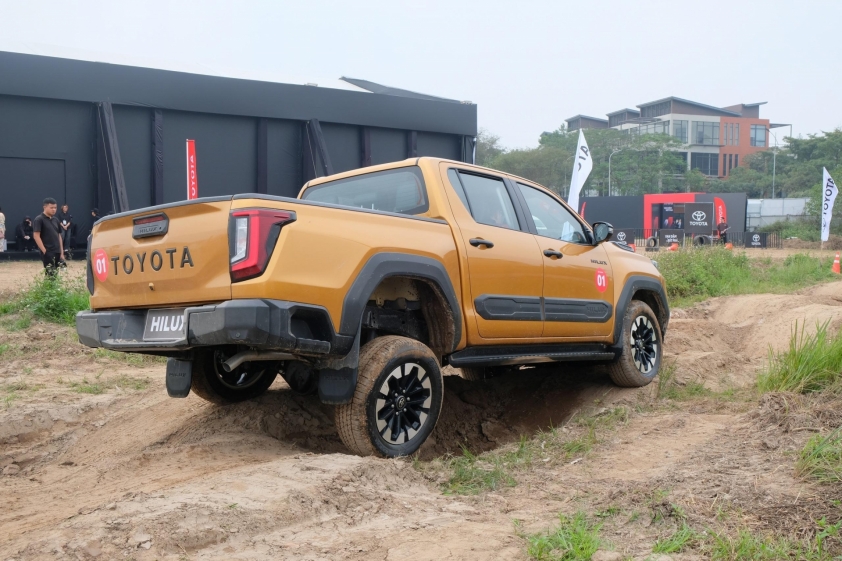 Toyota Hilux Trailhunter 2