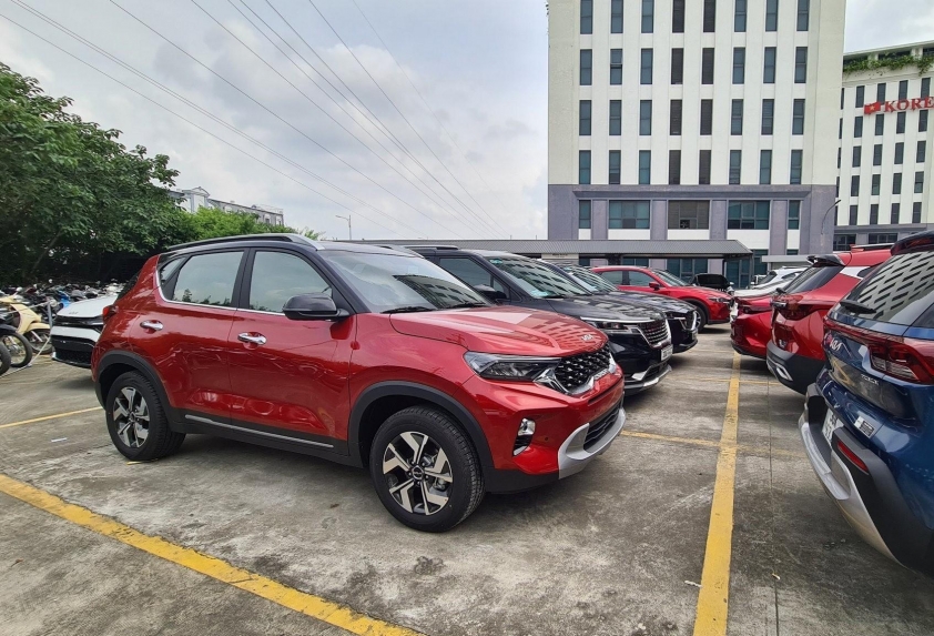 Từ 15/8 người dùng được miễn, giảm phí trước bạ khi đăng ký trên VNeID