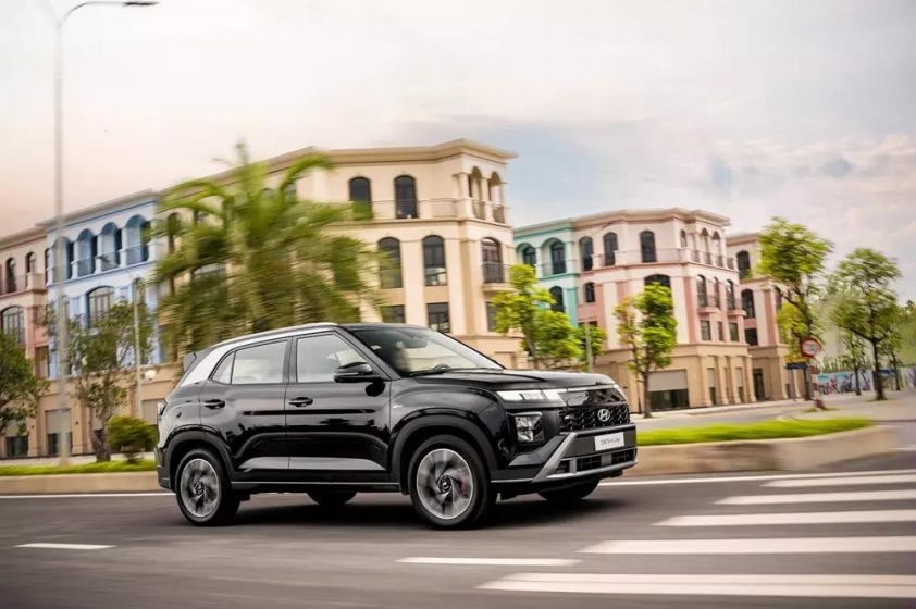 SUV cỡ B bán hơn 40.000 xe trong nửa đầu 2026, VinFast VF 6 bỏ xa loạt đối thủ chạy xăng 868557