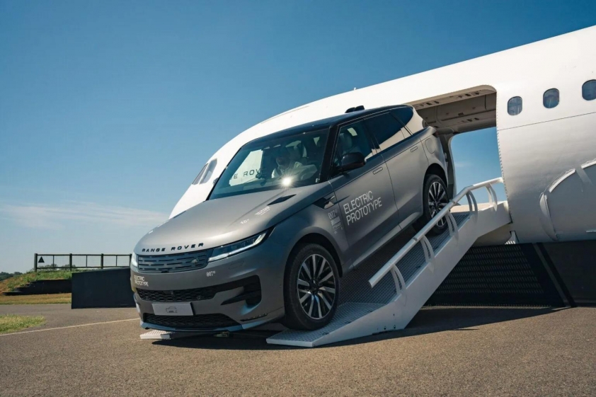 Range Rover Sport Electric