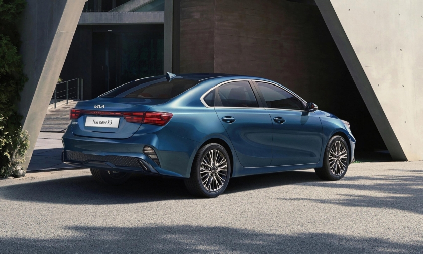 Kia K3 (2)