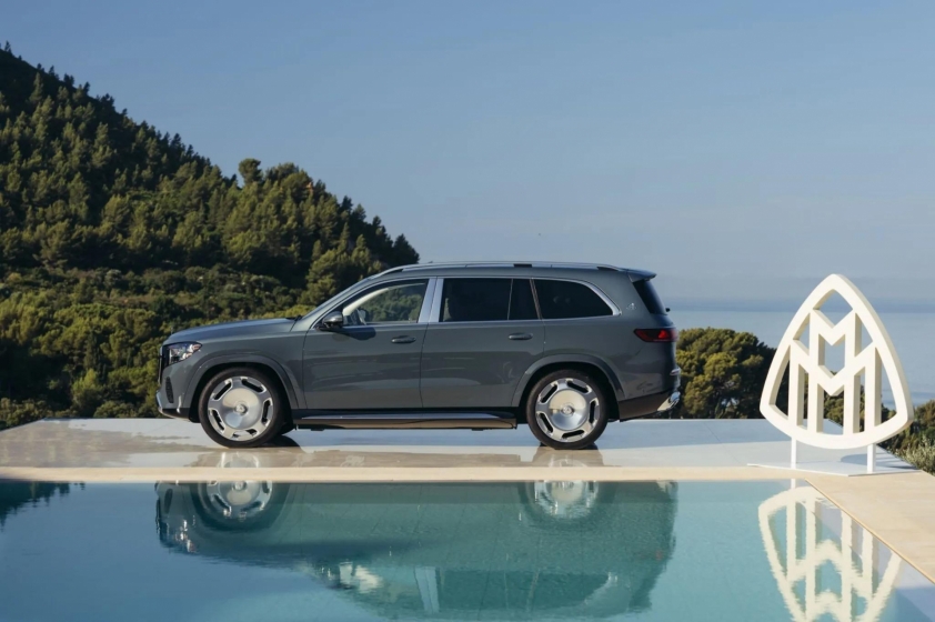 2026-Mercedes-Maybach-GLS-680-04-2048x1365