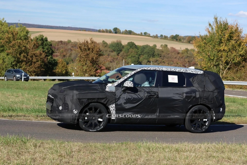2027-Kia-Sportage-Prototype-Spy-Shots-10