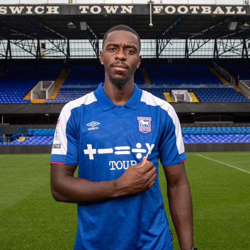 tuanzebe-mu-1694222421.jpg