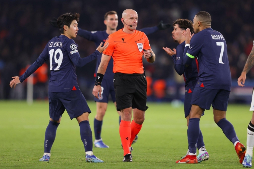 psg-vs-newcastle-trong-tai-1701216985.jpg