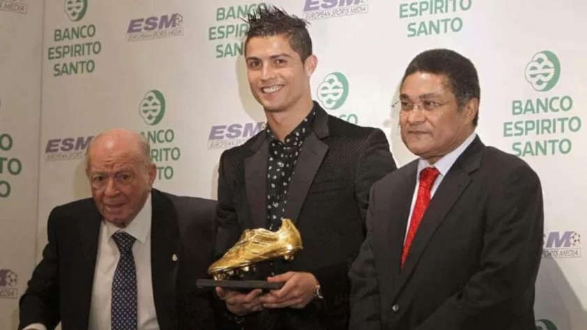 Tại sao Cristiano Ronaldo không xăm mình? 522395