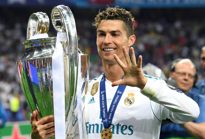 Tại sao Ronaldo rời MU và chuyển đến Real Madrid vào năm 2009? 528049