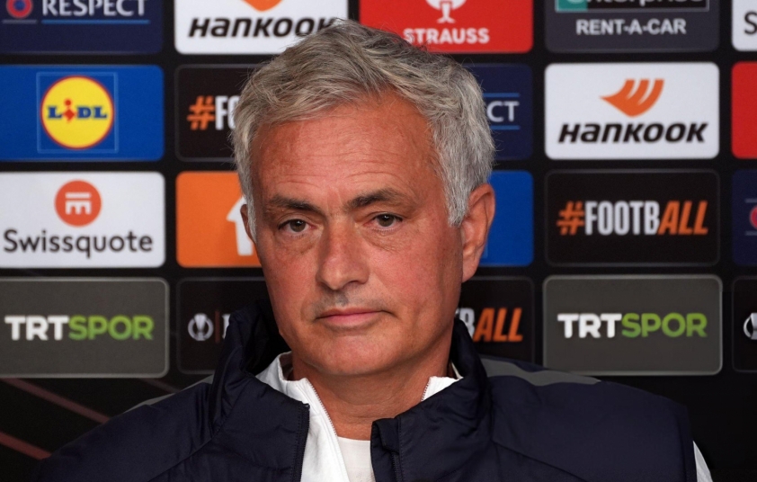 Jose Mourinho ca ngợi Man Utd đang gặp khó khăn, khẳng định thành công sẽ sớm đến