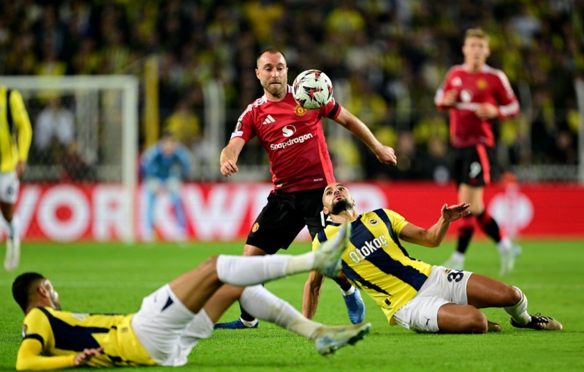 Dalot bị Paul Scholes chỉ trích vì lỗi phòng ngự trong trận hòa của Man Utd với Fenerbahce