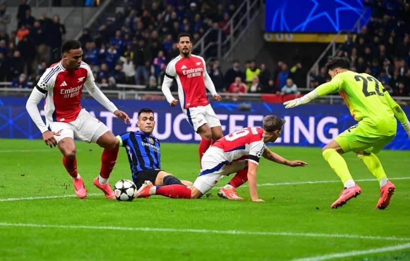 Pha đánh chặn hài hước của Arteta thu hút sự chú ý trong trận thua của Arsenal trước Inter tại Champions League