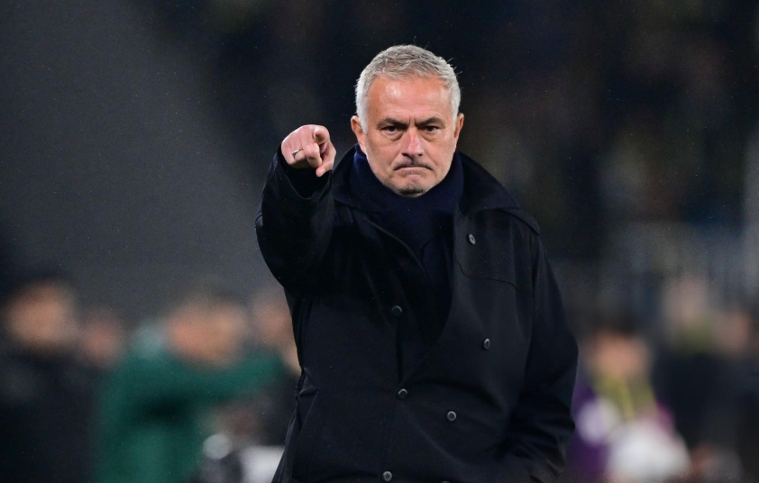 Jose Mourinho lại gây chú ý ở Thổ Nhĩ Kỳ 564455