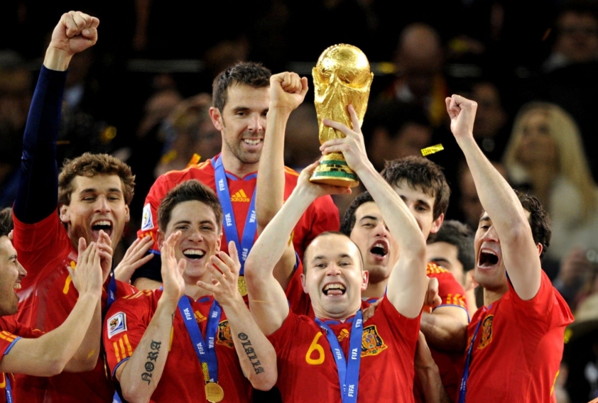 Zidane từ chối trao Quả bóng Vàng 2010 cho Messi 625960