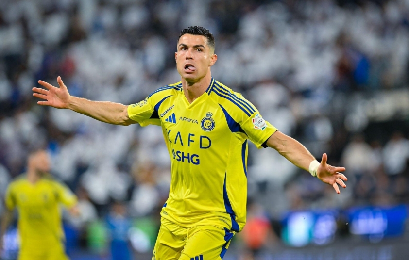 Ronaldo ra phán quyết với HLV Al Nassr 629338