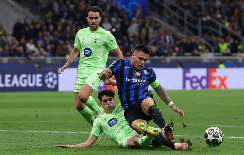 Raphinha cân bằng kỷ lục vĩ đại của Ronaldo tại Champions League 630839