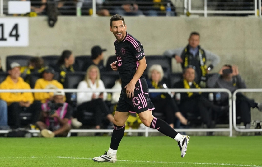 Benzema sắp tái ngộ Messi tại MLS? 633140