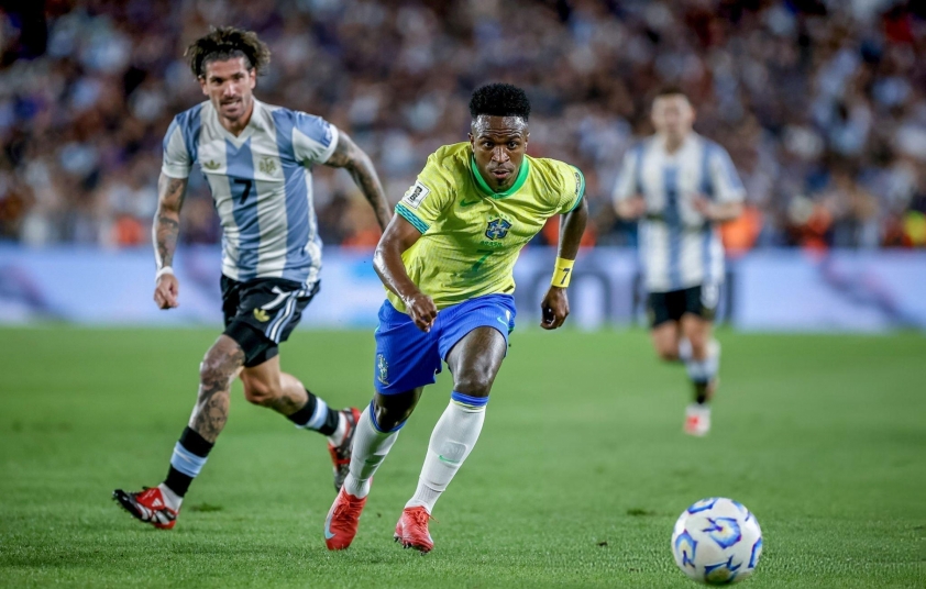 HLV Ancelotti lôi kéo 'học trò xuất sắc nhất' dẫn Brazil 634479