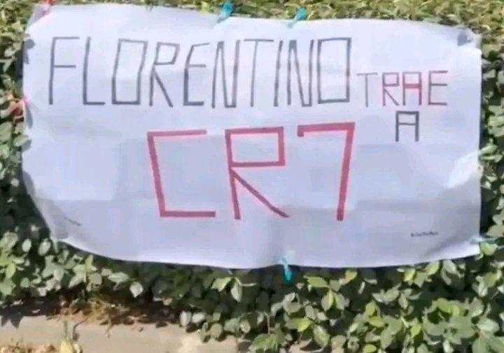 Chủ tịch Real được kêu gọi làm 'điều đặc biệt' với Ronaldo 642277
