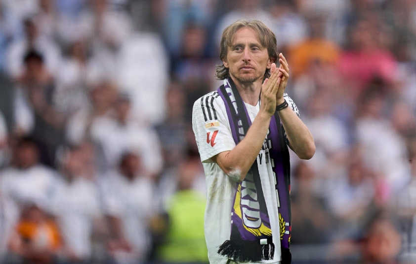 Tin chuyển nhượng 4/6: Modric gia nhập 'Gã khổng lồ' châu Âu; Paul Pogba tái xuất hoành tráng? 644451