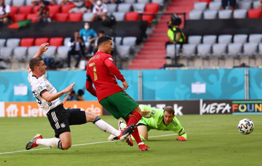Ronaldo gửi thông điệp 3 từ sau khi giúp Bồ Đào Nha vào chung kết 645049