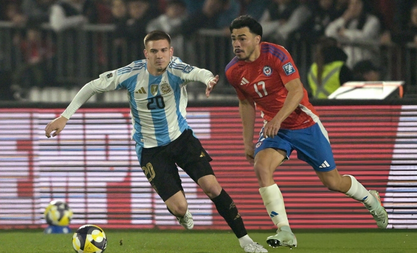 Thần đồng Argentina vượt qua kỷ lục vĩ đại của Messi 645769