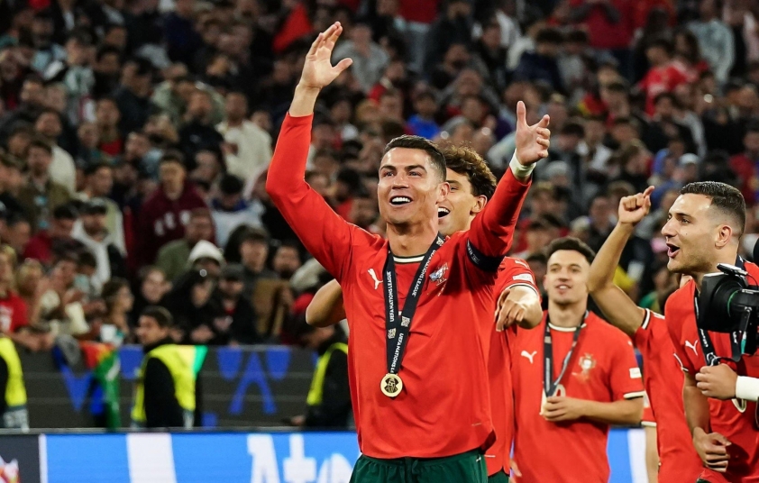 Al Nassr của Ronaldo nhắm HLV đẳng cấp Ngoại hạng Anh 647256