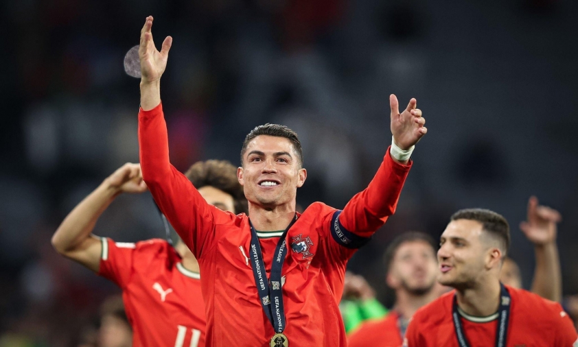 Ronaldo: 'Tôi chấp nhận gãy chân vì chiến thắng của Bồ Đào Nha' 646933