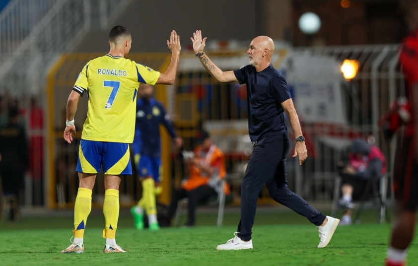 Ronaldo sắp chia tay 'ác mộng' tại Al Nassr tháng tới 651239