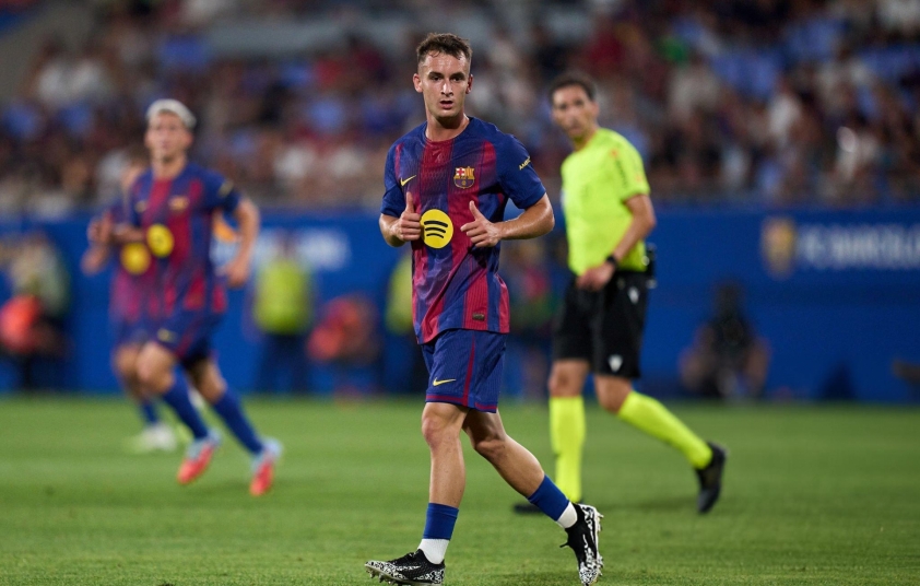 Barca cân nhắc ký hợp đồng 'siêu tiền đạo' ghi 42 bàn 687308