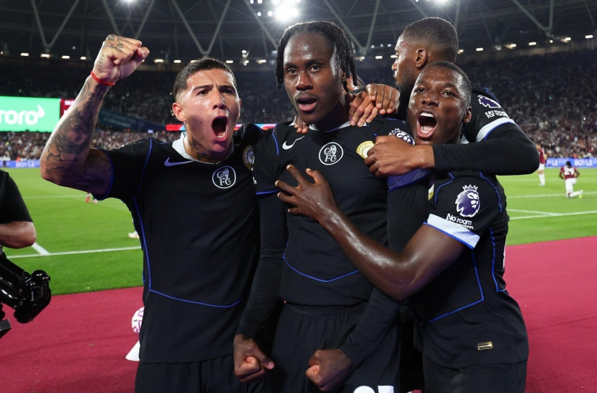 Thắng đậm West Ham, HLV Maresca chia sẻ bất ngờ về Palmer 5 Thắng đậm West Ham, HLV Maresca tuyên bố 1 điều về Palmer 690241
