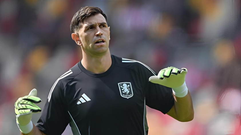Bị MU phớt lờ, Emiliano Martinez gia nhập đội bóng dự Champions League 694990