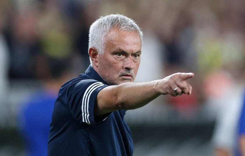 Vừa bị sa thải, Mourinho nhận phán quyết từ đội Ngoại hạng Anh 695168