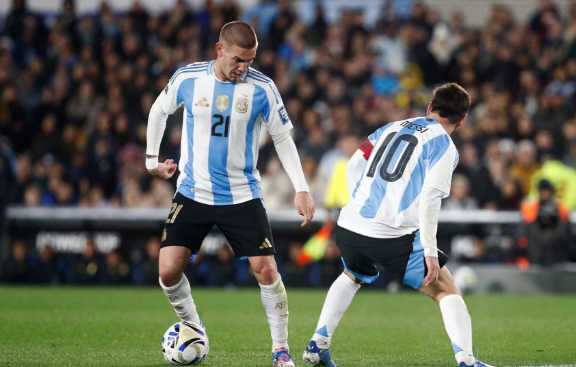 Sao trẻ Real thừa nhận bị Messi 'dọa đánh' 698578