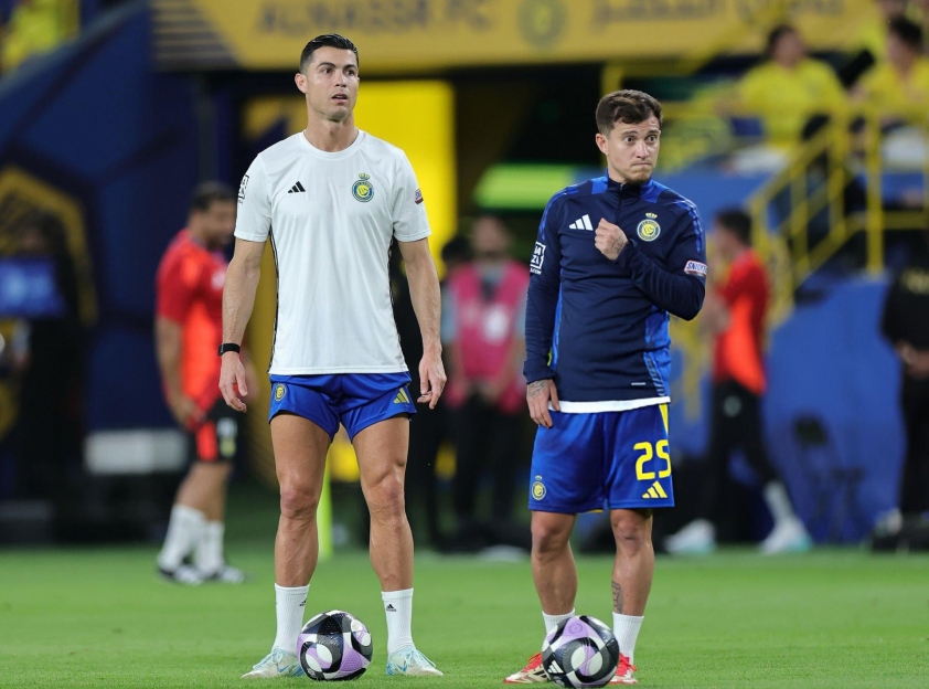 Ronaldo chia tay đồng đội thân tín nhất tại Al Nassr 702274