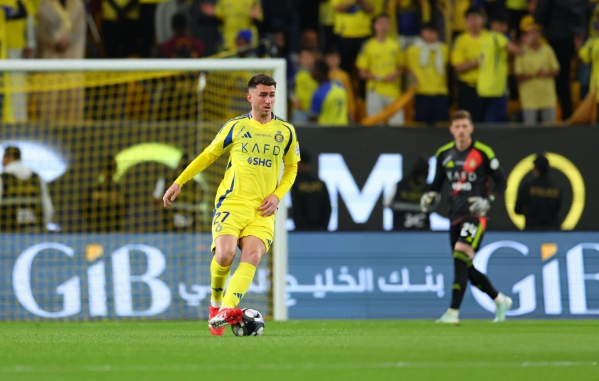 FIFA trả lại quyền thi đấu cho đồng đội cũ Ronaldo 702795