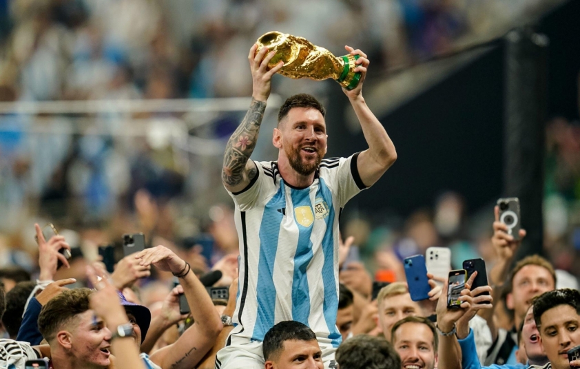 Áo đấu của Messi có giá gần 206 tỷ VNĐ
