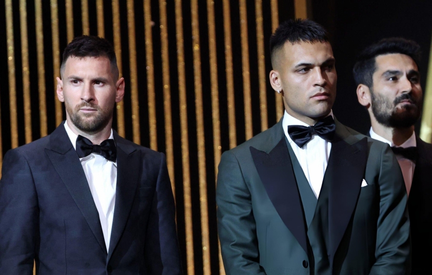 Messi chỉ thẳng người xứng đáng giành Quả bóng Vàng 708272