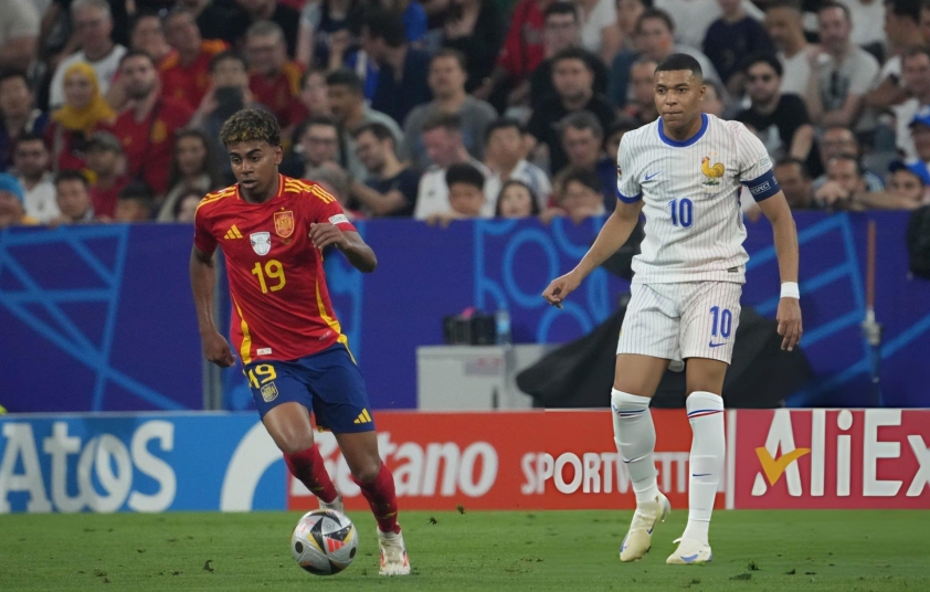 Ronaldo và Messi có thể giành Quả bóng Vàng 2026 709624