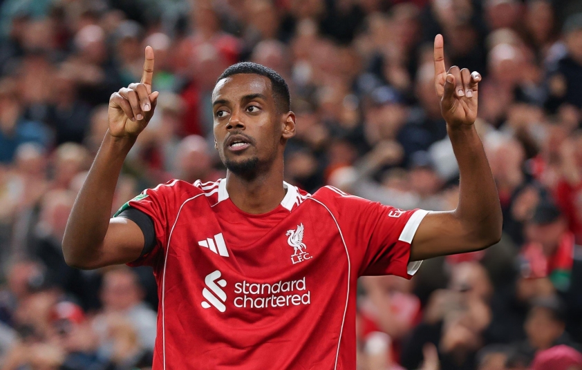 Alexander Isak: 'Tôi lẽ ra phải ghi nhiều bàn hơn' 709935