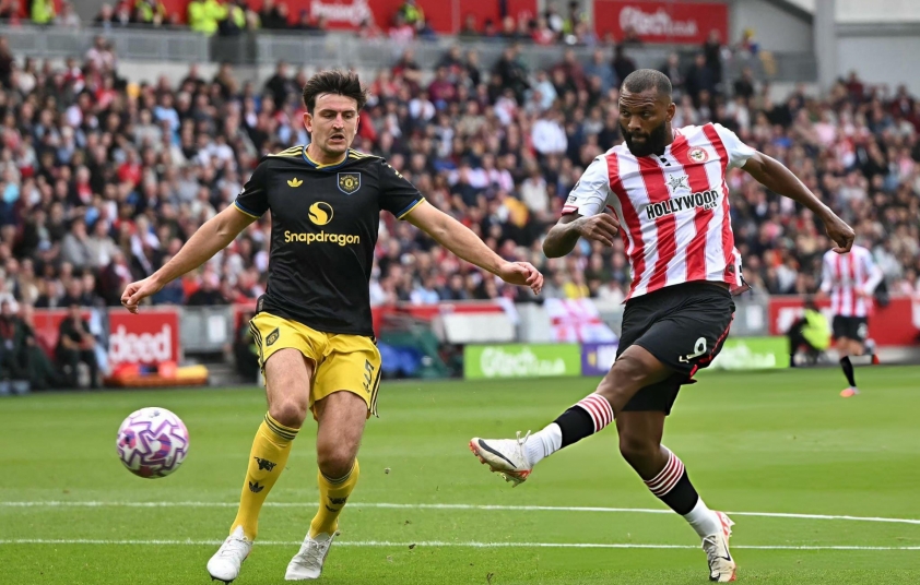 Bruno trượt chân, MU thất bại ngỡ ngàng trước Brentford 5 Igor Thiago ghi hai bàn cho Brentford