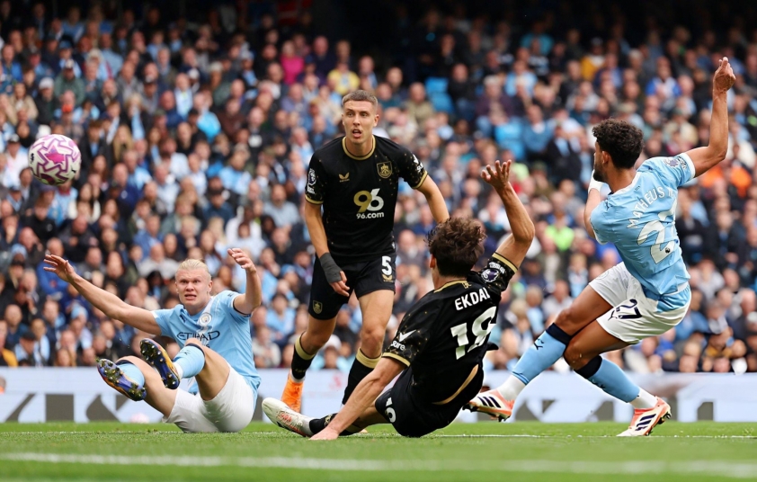 Haaland lập cú đúp, Man City dễ dàng hạ gục Burnley 6 Trực tiếp Man City 3-1 Burnley: Cách biệt nhân đôi 712316