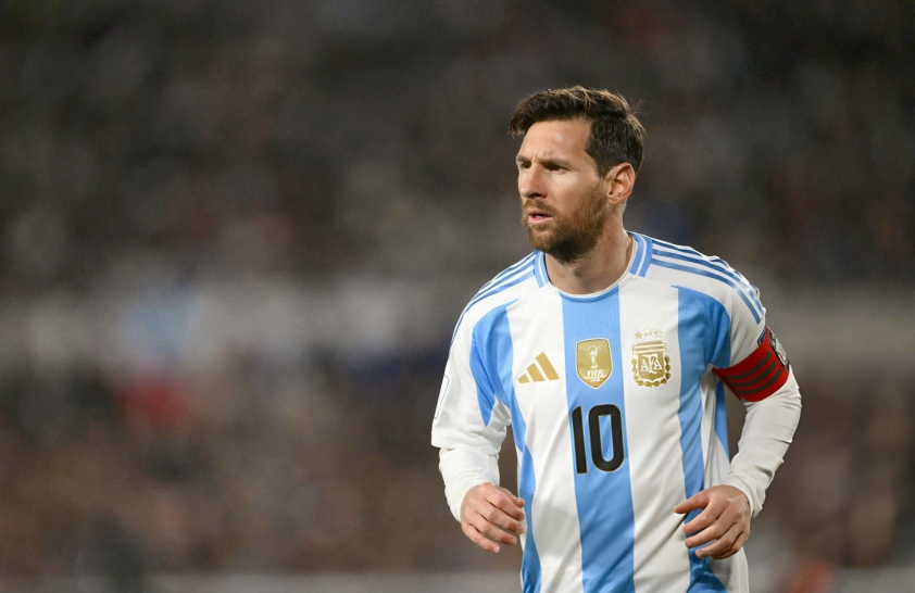 Messi nhận tin không thể buồn hơn tại ĐT Argentina 715540