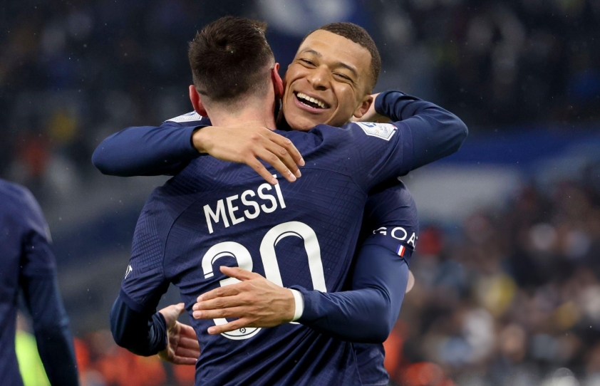 Mbappe: 'Messi cũng bình thường thôi' 720991